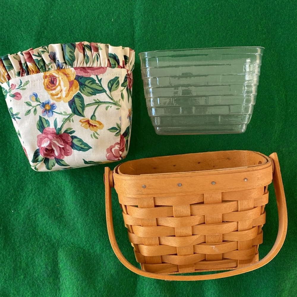 Longaberger Basket  1997 - Handwoven Basket Vintage 1997 - Picture 11 of 11